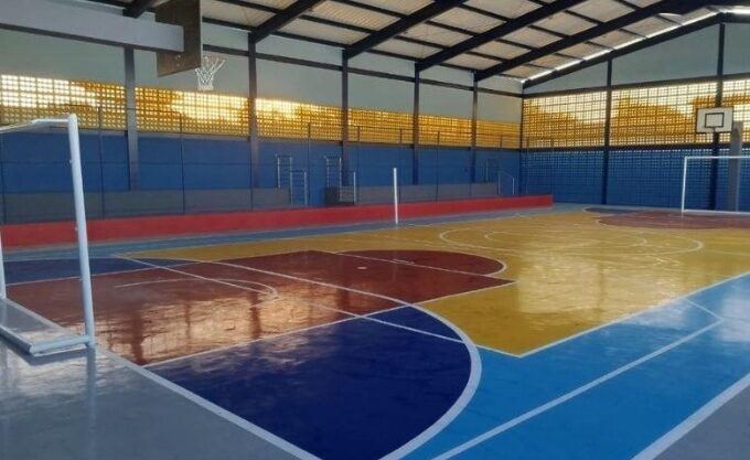 qudra poliesportiva na Barra do Jucu nesta sexta-feira