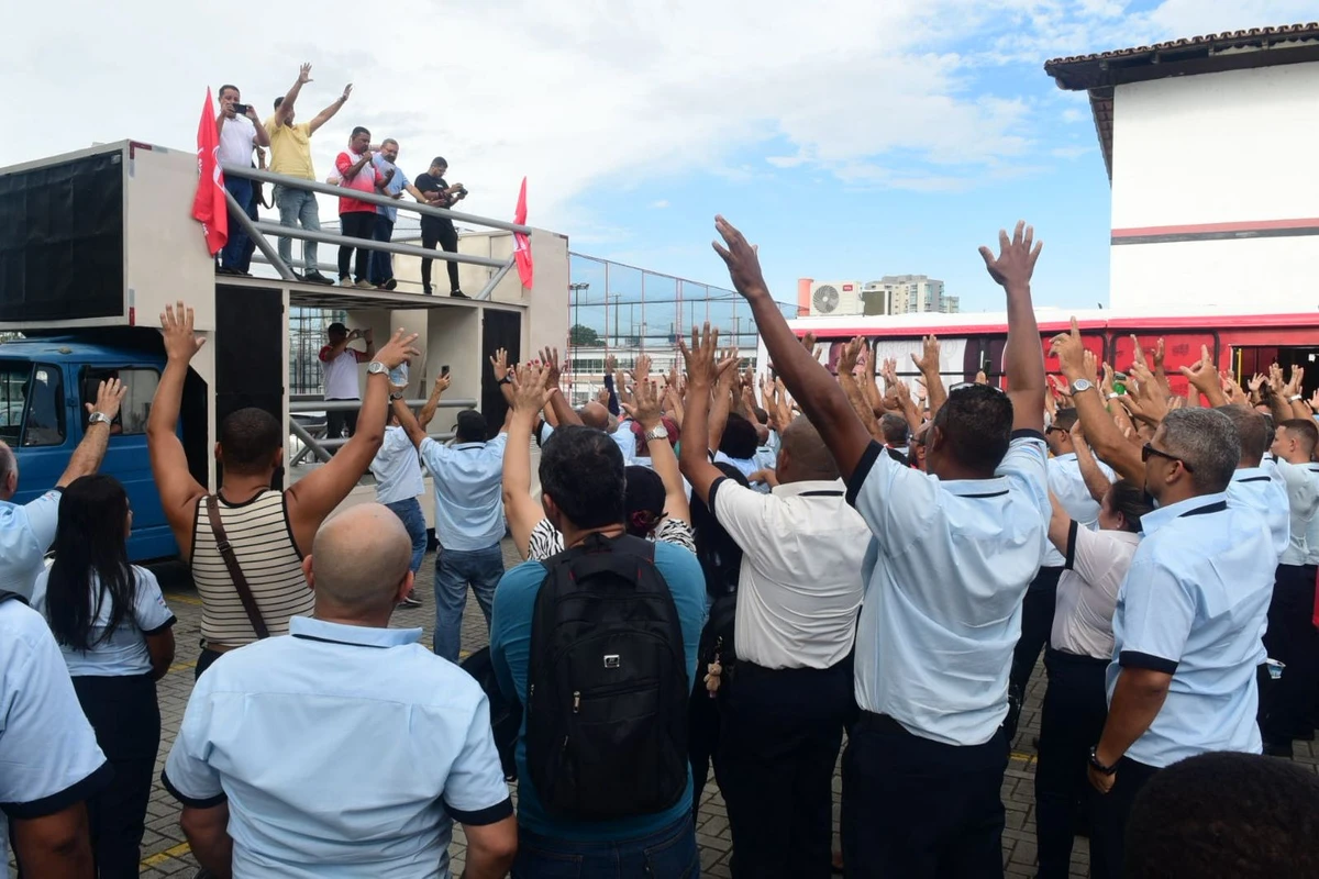 O sindirodoviarios suspende greve para nova rodada de negociacoes com o governo do estado 3046913 article