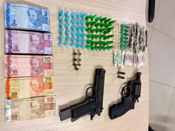 BME apreende armas de fogo, drogas e munições durante patrulhamento em Cariacica