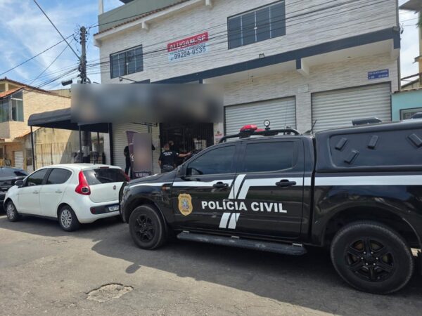 Distribuidora de bebidas é flagrada furtando energia elétrica durante fiscalização em Vila Velha