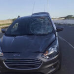 O carro ficou com a frente destruída