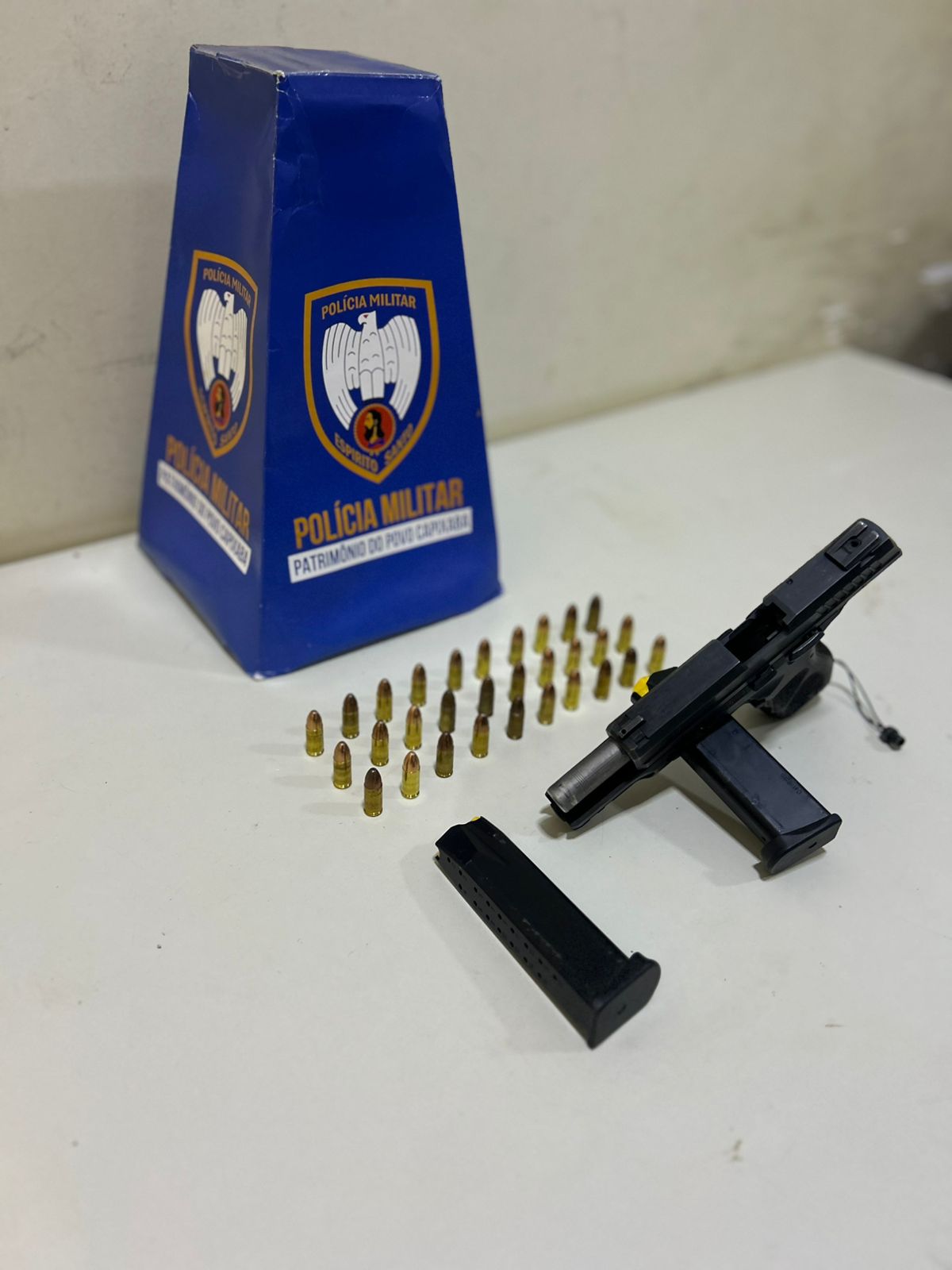 Prisões, apreensões de entorpecentes, arma de fogo e cumprimento de mandado em Guarapari