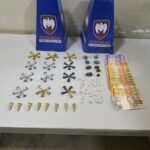 10º BPM APREENDE DROGAS, SIMULACRO DE ARMA E DETÉM SUSPEITOS EM GUARAPARI