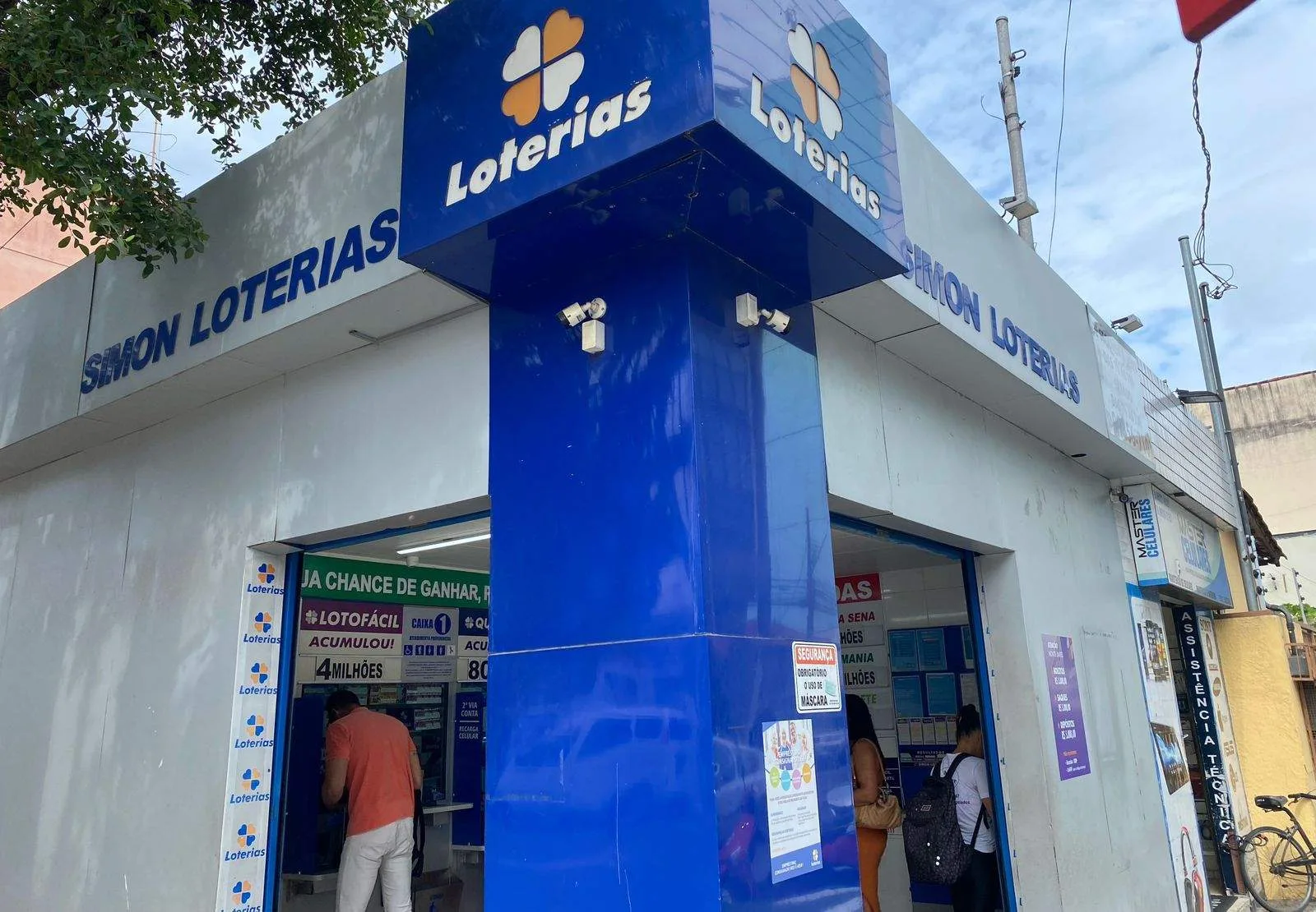 ItJ0WdoE 9dbedc90 78e1 11ee 8b33 fda9d46eb83c minified