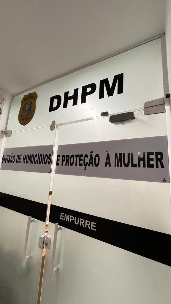 PCES - DHPM prende suspeita de tentativa de homicídio na Serra  