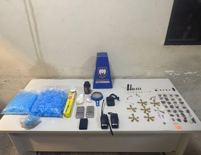 10º BPM apreende grande quantidade de drogas, arma de fogo e recupera material furtado em Guarapari