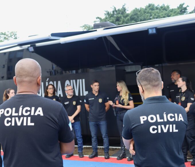 Polícia Civil realiza ação de prevenção à violência contra a mulher e outros crimes durante show em Cariacica