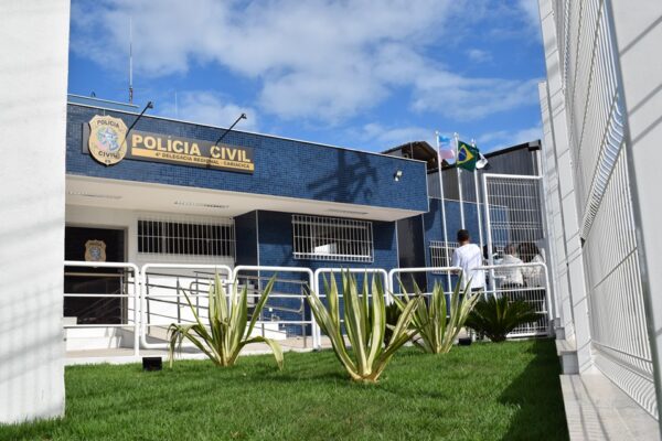 PCES prende três colombianos suspeitos de extorsão e agiotagem em Cariacica