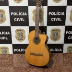 Polícia Civil prende três homens por furto, coação e receptação e recupera violão furtado em Marataízes