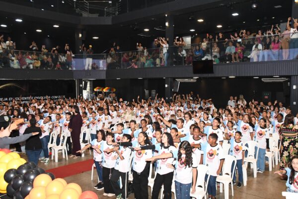 7º BPM realiza formatura do Proerd com 417 crianças da rede municipal de Cariacica
