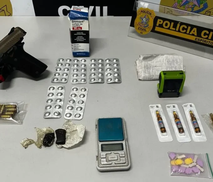 Técnica de enfermagem é presa por suspeita de desviar fentanil e morfina para traficantes no ES